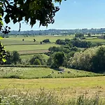 Les Fresses Glamping Saint-Julien-la-Genete