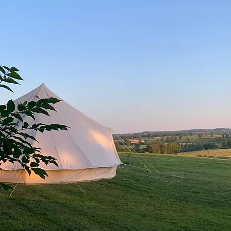 Les Fresses Glamping Saint-Julien-la-Genete