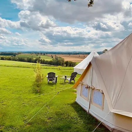 Les Fresses Glamping Saint-Julien-la-Genete