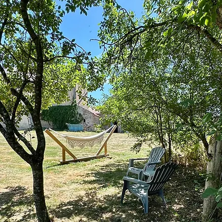 Les Fresses Glamping Luxusní stan