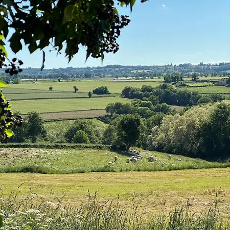 Les Fresses Glamping Saint-Julien-la-Genete